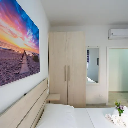 Lucius 1 By Interhome * Podstrana