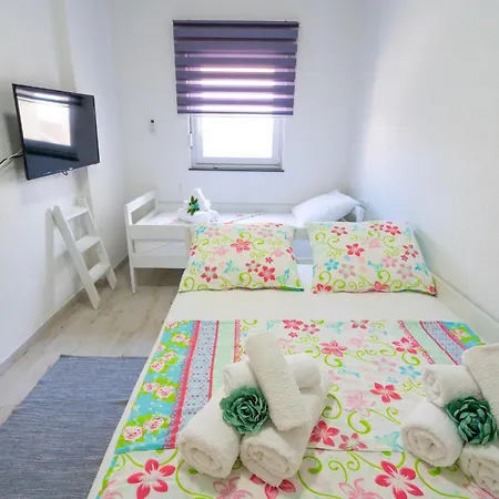 Lucius 1 By Interhome