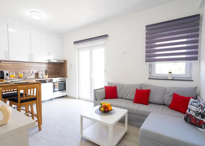 Lucius 1 By Interhome Appartement *